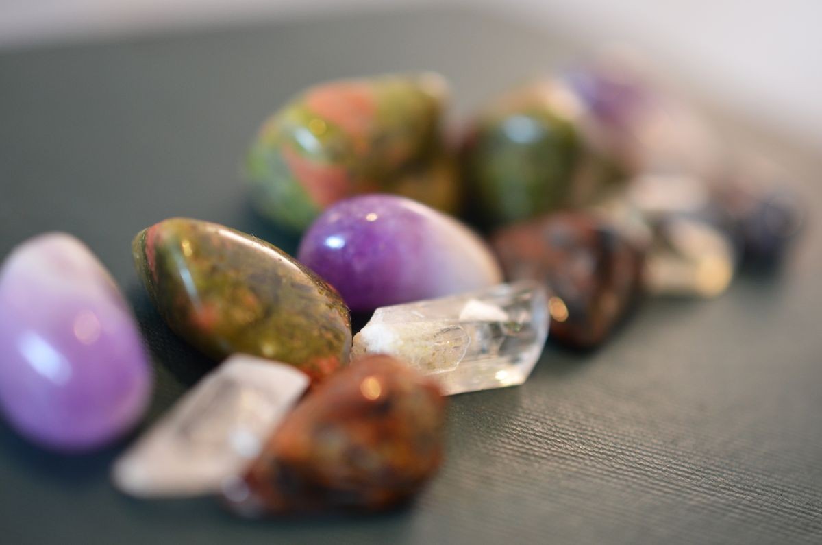 Hesling Crystal Bundle. Higher Healing Assortment of Crystals. Banded Amethyst, Pietersite, Unakite and Danburite Power Kit